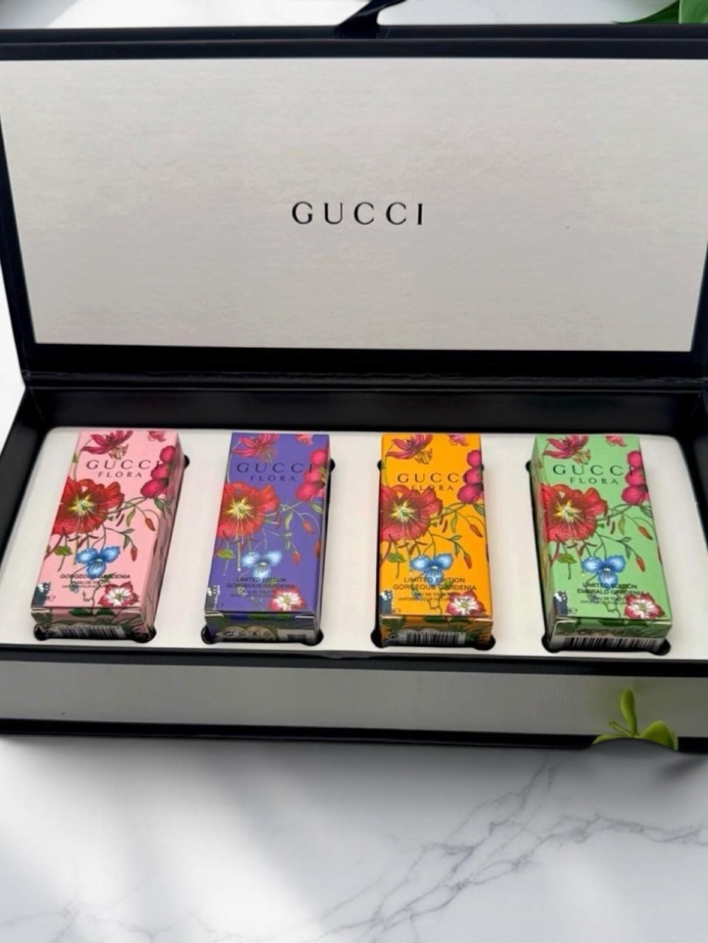Gucci Flora Mini Perfume Gift Set – 4 x 5ml Travel Size Fragrances - Picture 4 of 6